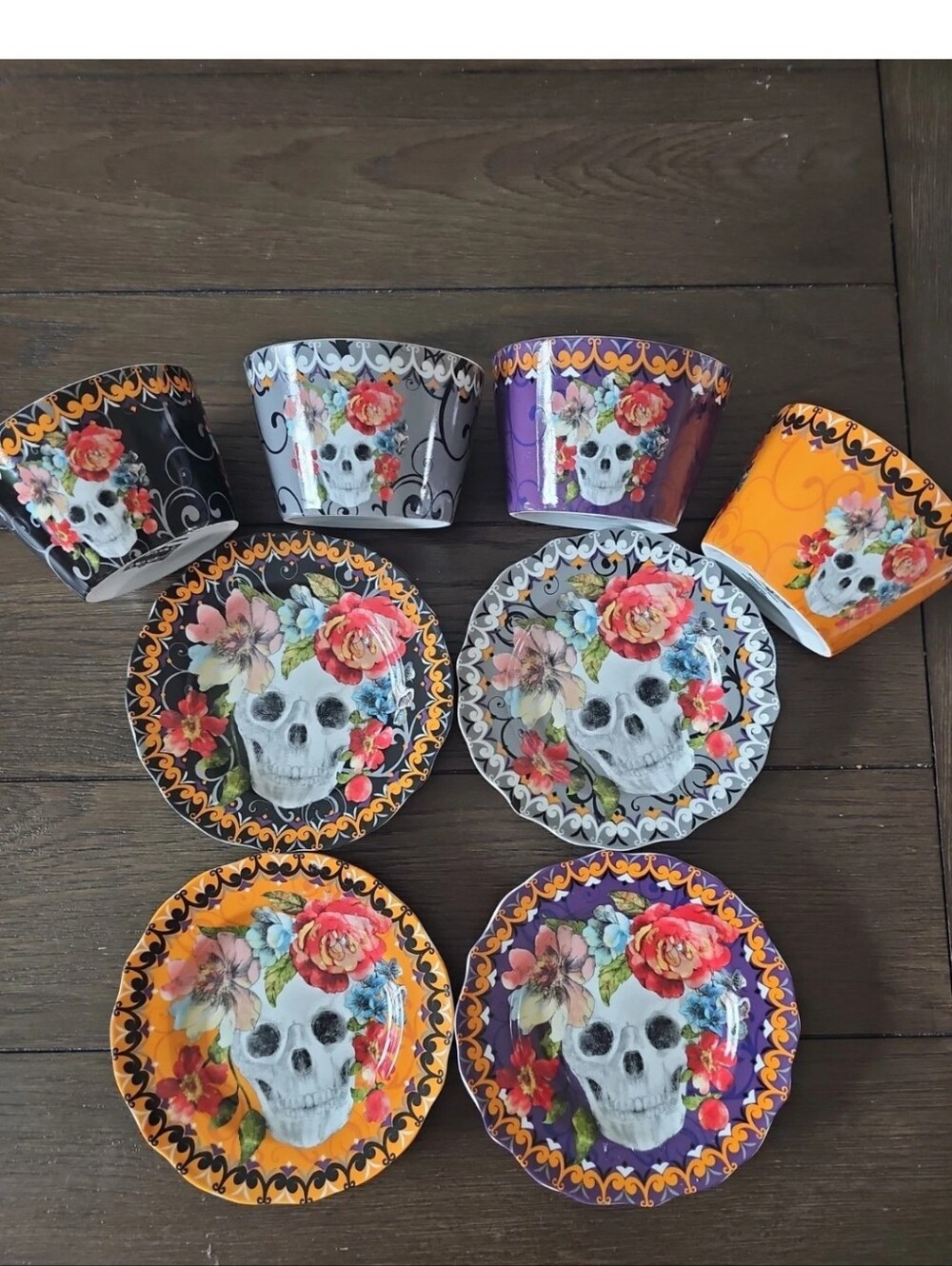 222 Fifth Marbella Sugar Skulls Porcelain Appetizer Plates & Bowls - 8 PIECE